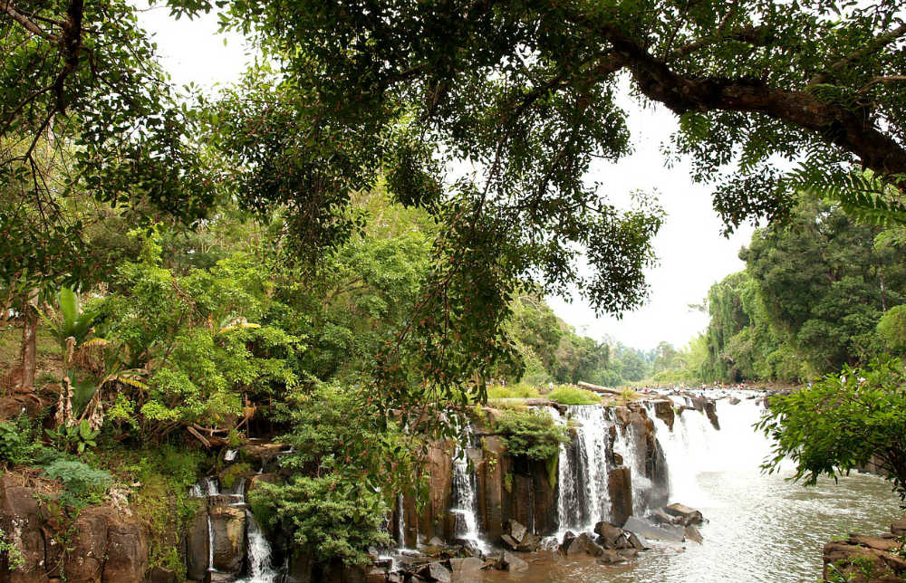 5 Countries That Are Paying You to Visit - Featured Image